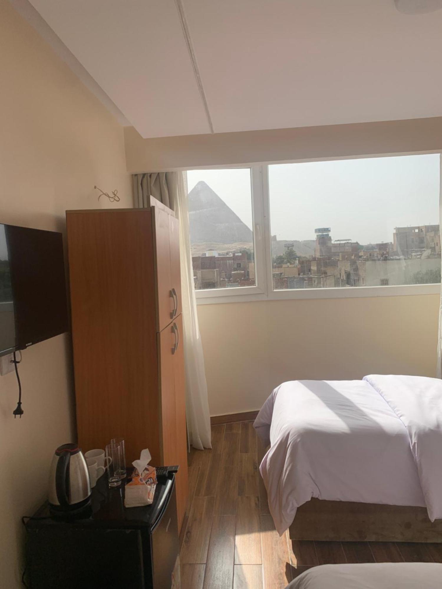 Memphis Pyramids View Hotel Nazlet el-Sîsi Buitenkant foto